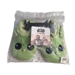 Star Wars Mandalorian Green Baby Yoda Plush Slippers